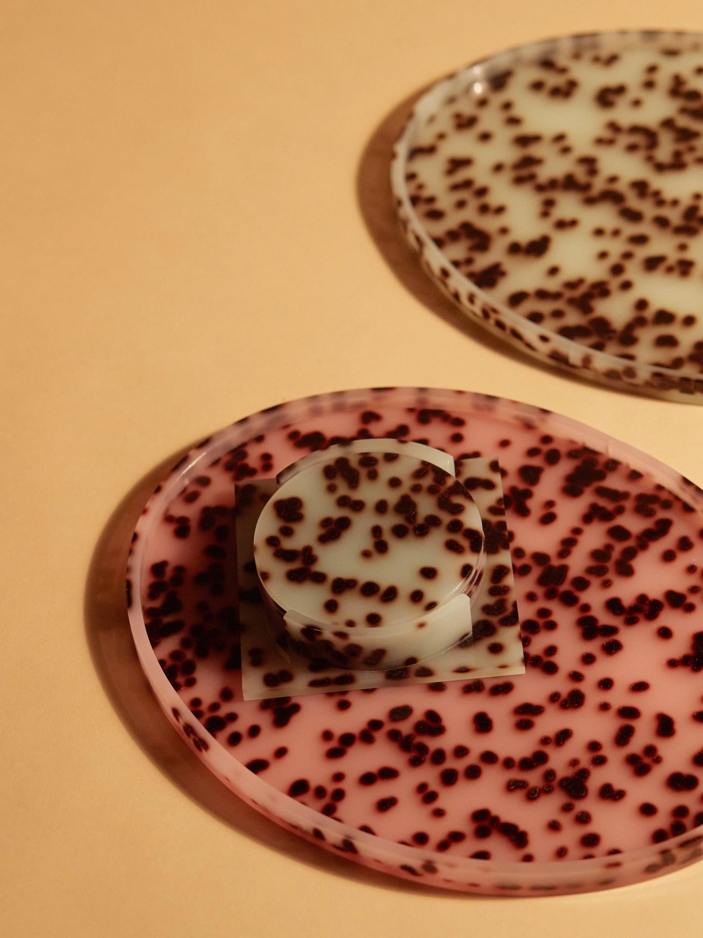 Oval Tray Pink Spots - Reliquia Jewellery